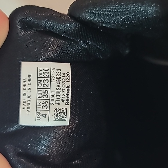 NWOT REEBOK Glitter Sparkle Lace Up Sneakers Originals Classic - Picture 9 of 9